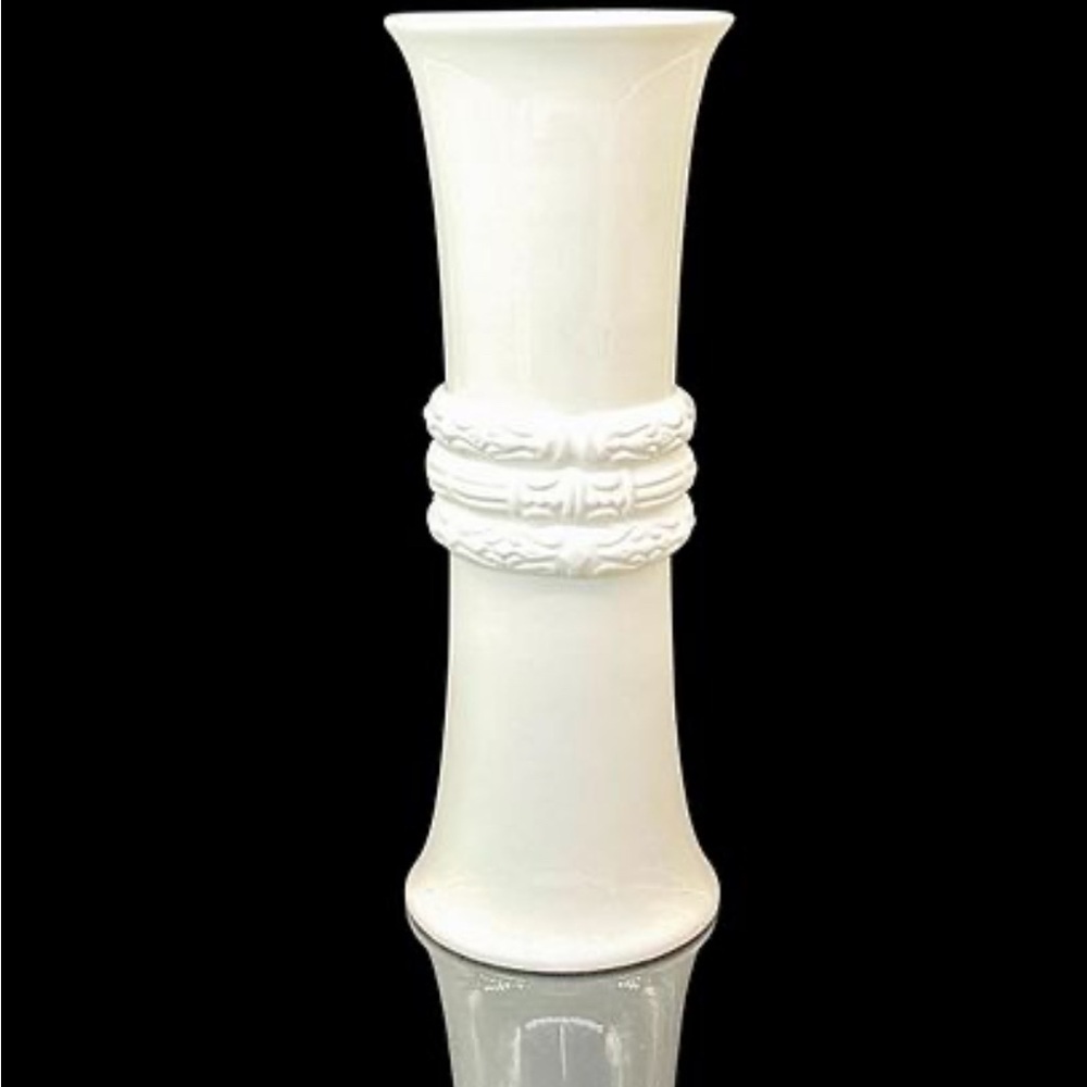 Katy Briscoe bone China bud Vase Porcelain White - Bangles